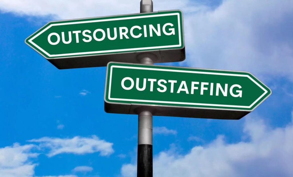 The Benefits of Outstaffing vs Traditional Hiring in&nbsp;2024
